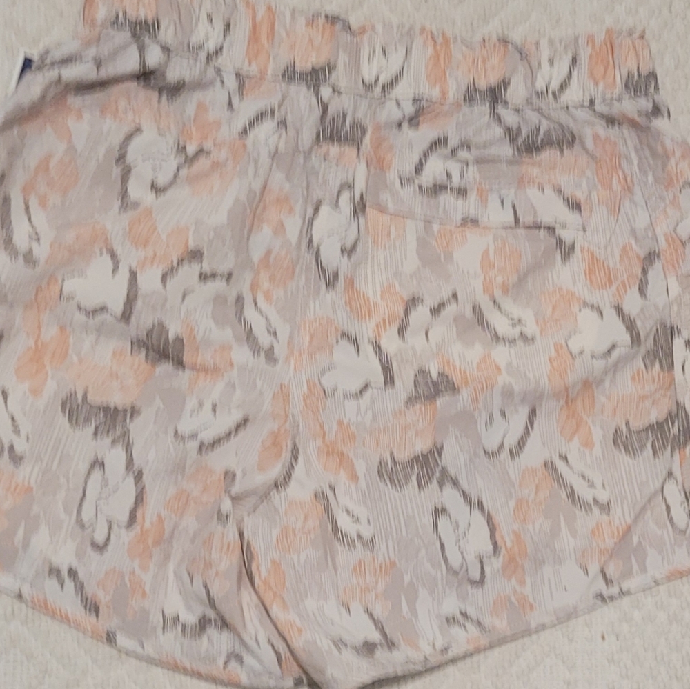 Free People Movement In The Wild Printed Shorts Ivory Combo - Picture 12 of 15